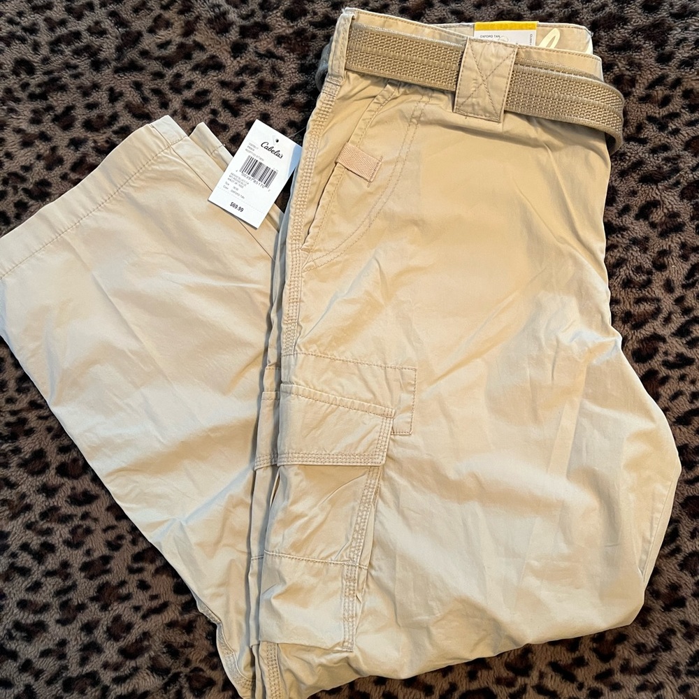 NWT!! Mens Cabela’s Cargo Pants